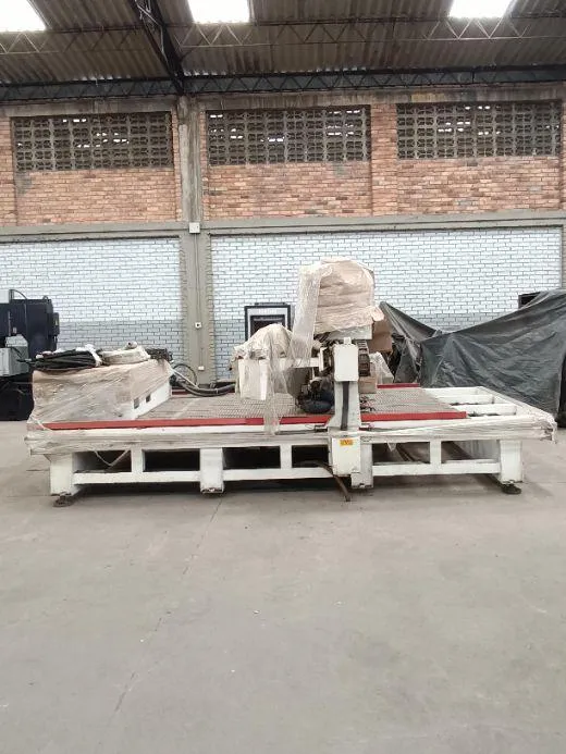 MAQUINA CNC MARCA WINWIN  MACHINERY 